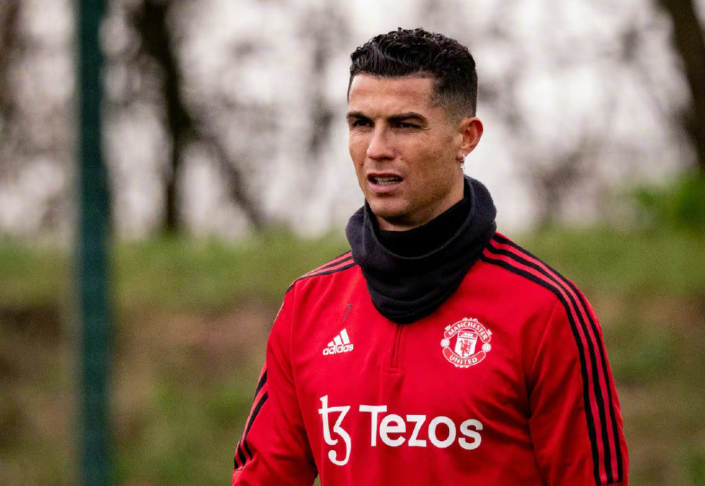 匈牙利队全力冲击榜首，一路高歌猛进