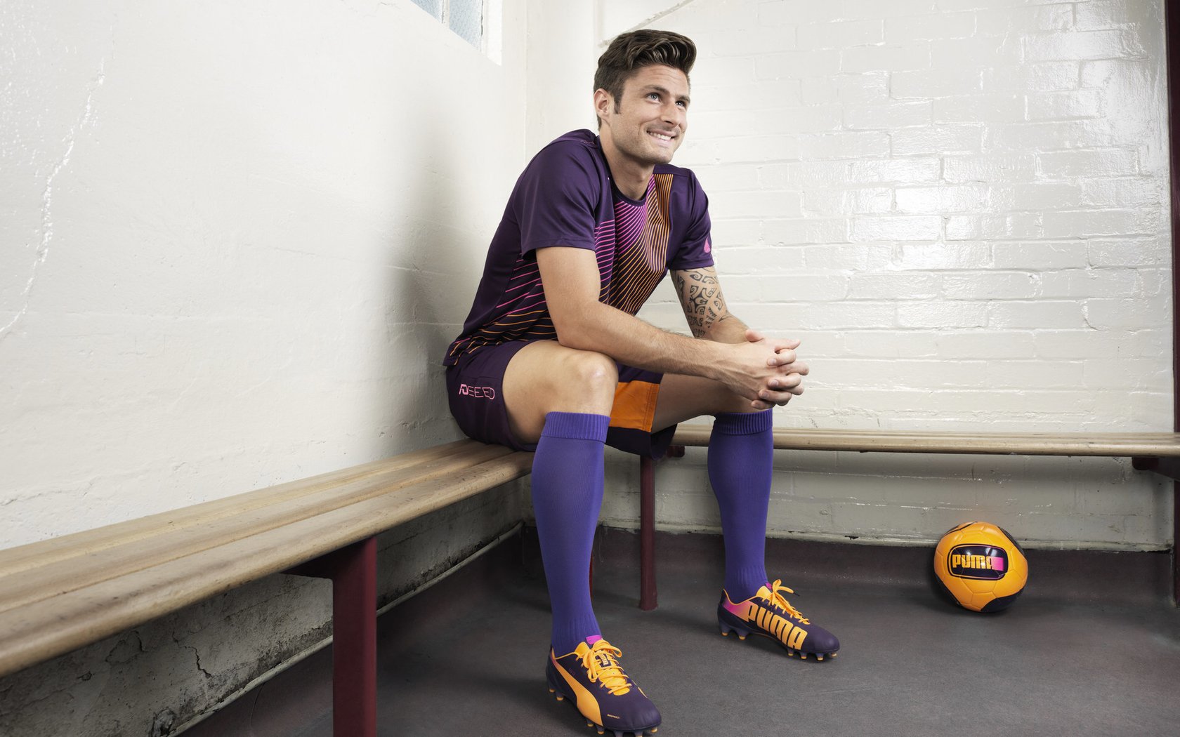 罗德里戈一锤定音闪耀全场，切尔西逆境逆转莱比锡书写欧冠新章