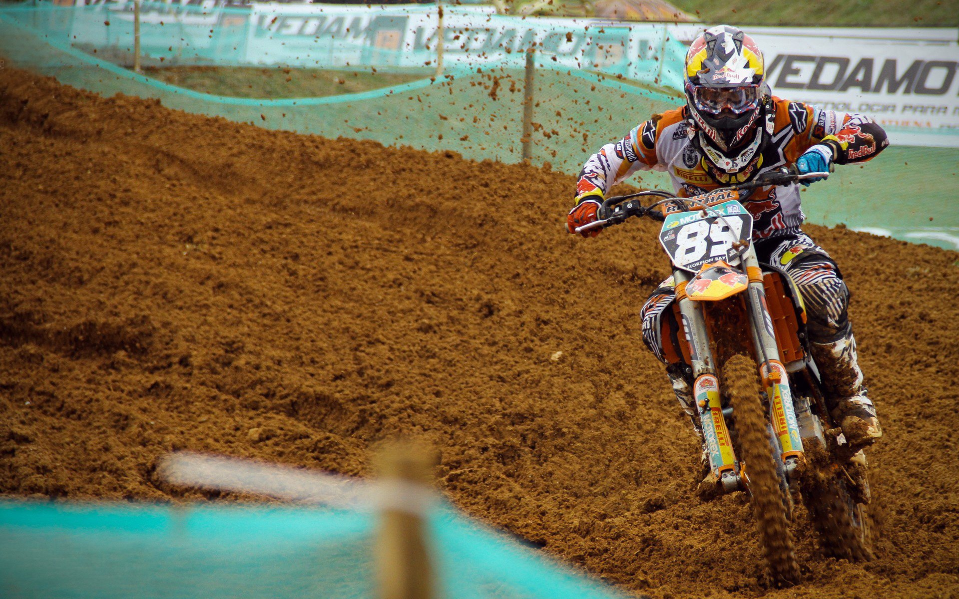 欧冠淘汰赛焦点战，西班牙战术完胜，终结马里黑马传奇