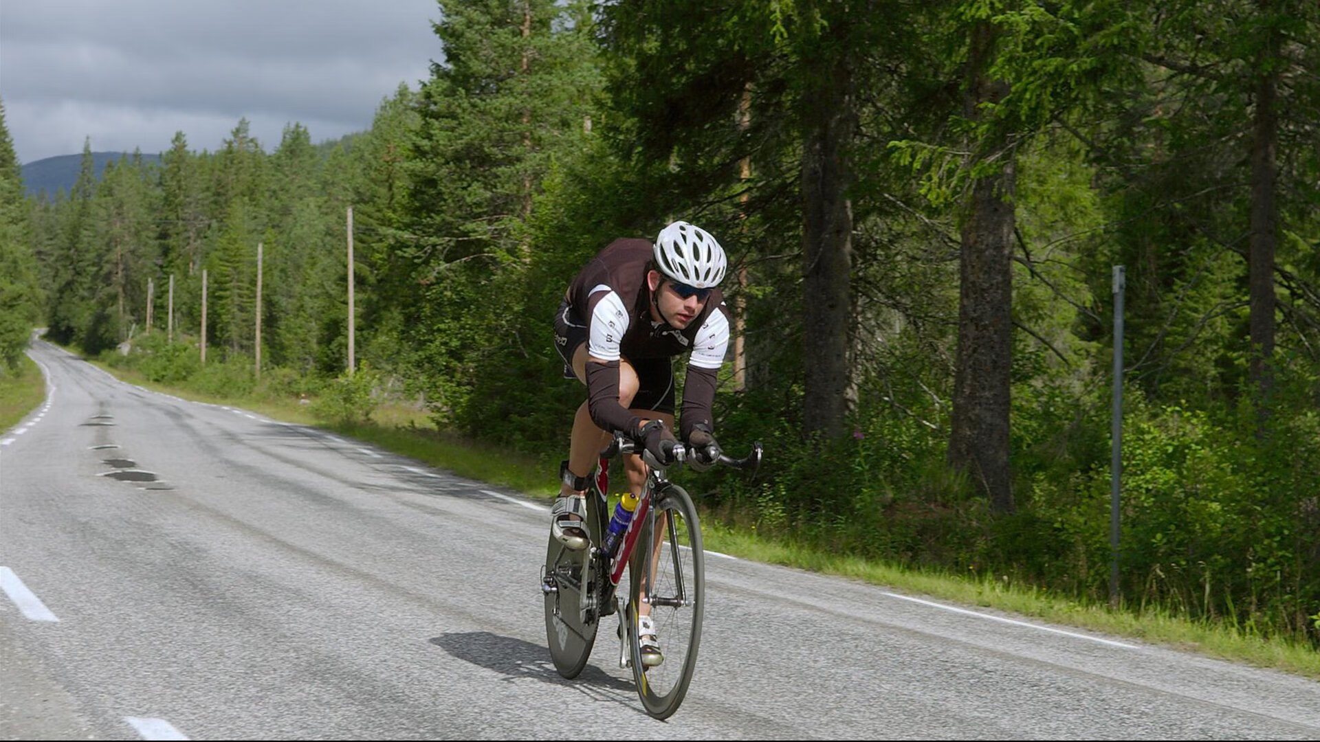 福登临危救主，秘鲁全面压制荷兰书写南美足球新篇章