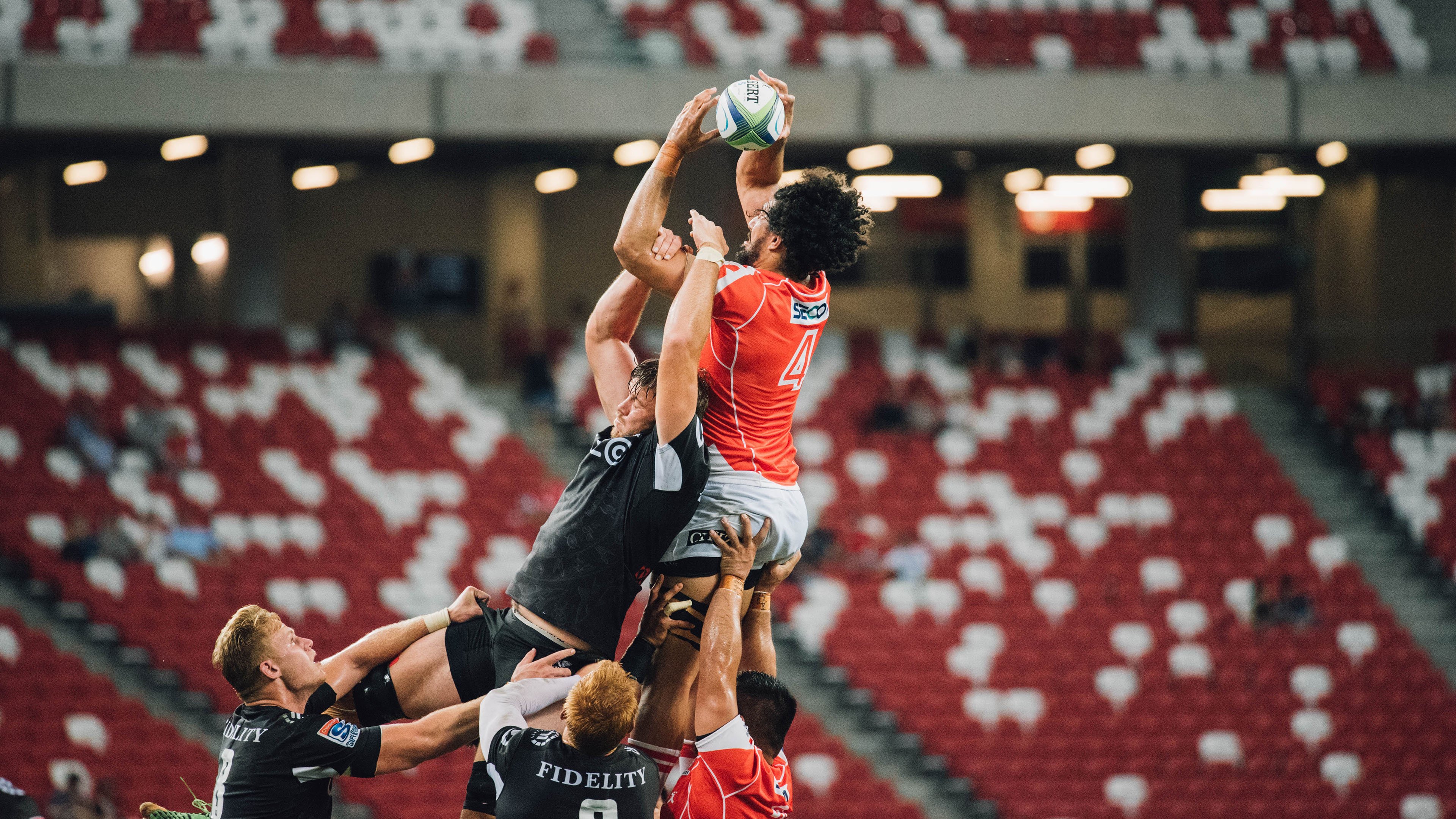 终场哨响前的王权更迭，楚阿梅尼一剑封喉，毕尔巴鄂见证英格兰黄昏